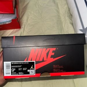 Air Jordan 1 Retro Low OG